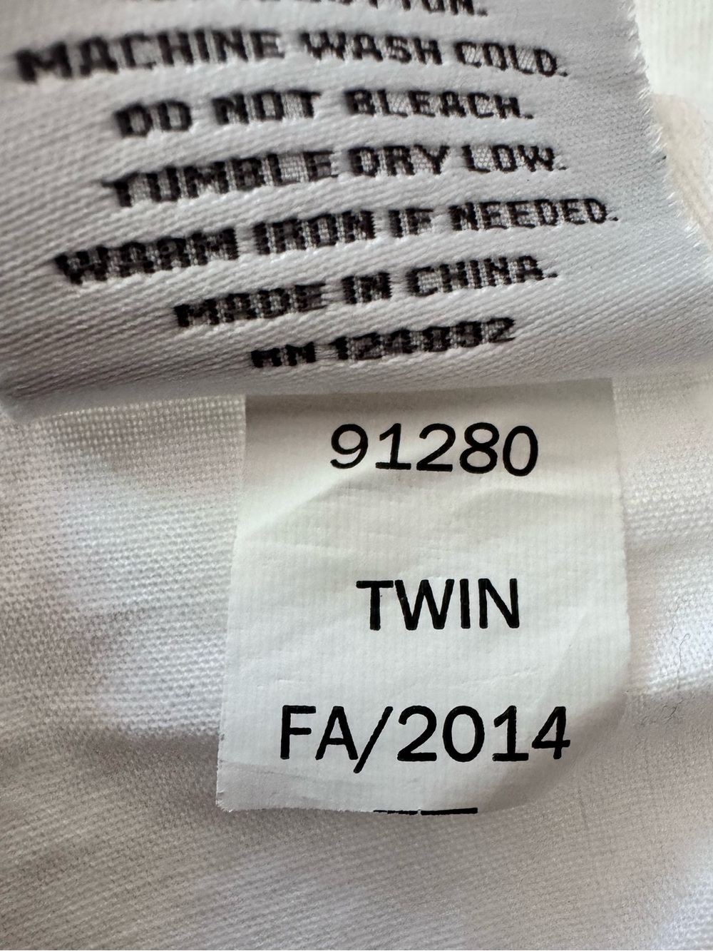 Rare Serena & Lily White Twin Bedskirt  Sateen Scroll Appliqué 2014 Discontinued - Picture 6 of 7